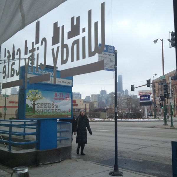 12/29/2012 tarihinde Amy C.ziyaretçi tarafından Windy City Cafe'de çekilen fotoğraf