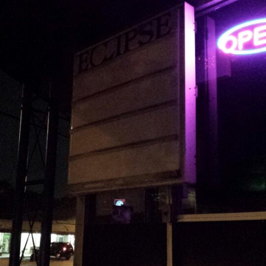 Photo prise au Eclipse Nightclub par New P. le4/20/2014