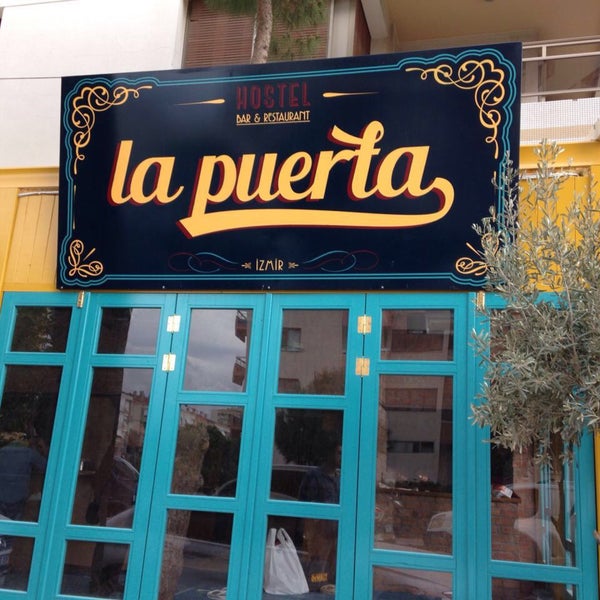 รูปภาพถ่ายที่ La Puerta โดย La Puerta İ. เมื่อ 5/5/2016