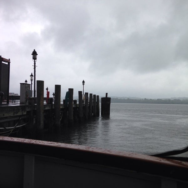 Foto scattata a Potomac Riverboat Company da Andrea J. il 8/23/2014