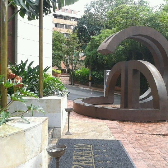 11/30/2012 tarihinde Maggie M.ziyaretçi tarafından Hotel Park 10 Medellin'de çekilen fotoğraf