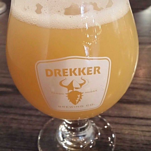 Foto tirada no(a) Drekker Brewing Company por Dana C. em 1/26/2018