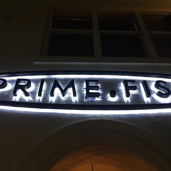 Foto tirada no(a) Prime Fish por Edwin K. em 11/18/2017