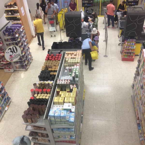 Foto scattata a Metropol Supermarket da Suphi D. il 7/25/2017