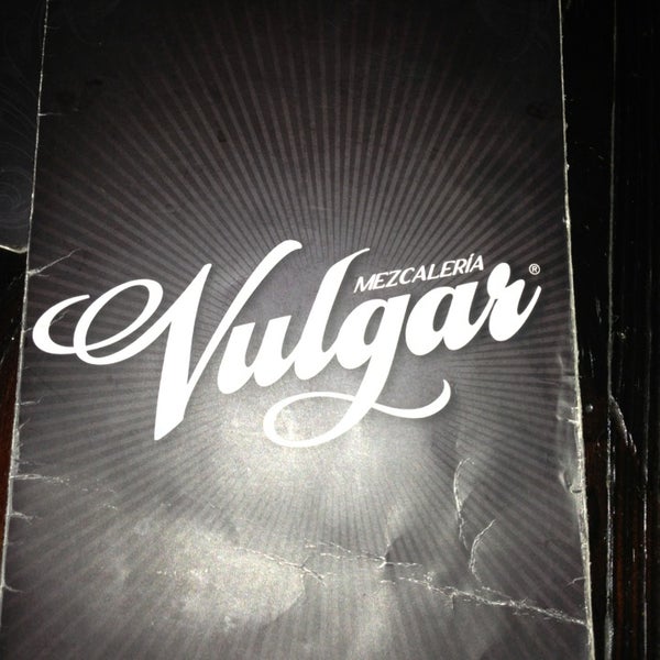 รูปภาพถ่ายที่ Mezcaleria Vulgar โดย Javier C. เมื่อ 7/21/2013