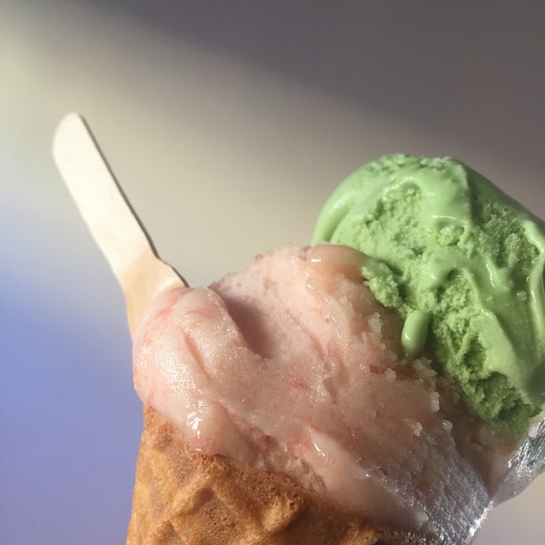 8/31/2016 tarihinde Crème B.ziyaretçi tarafından Jones Ice Cream'de çekilen fotoğraf