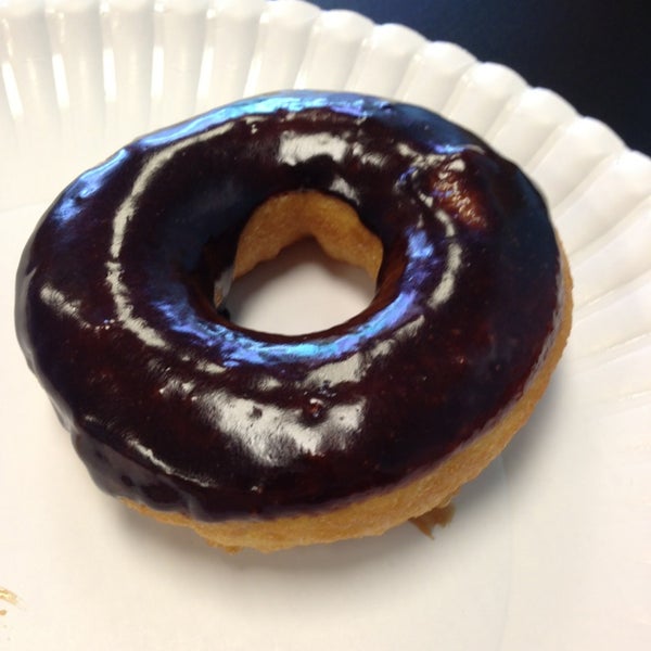 8/3/2013にMark T.がDesert Donutsで撮った写真