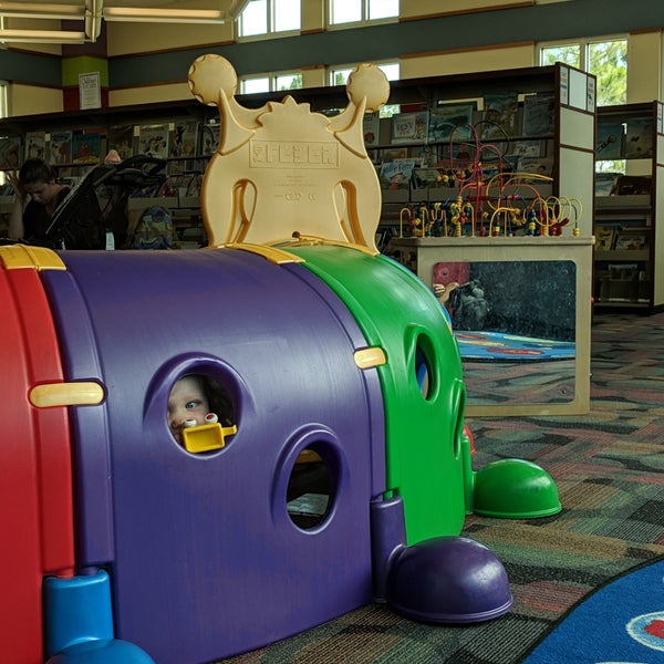 Largo Public Library Largo, FL