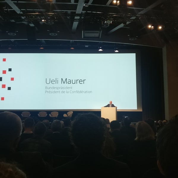 Foto tomada en Congress Center Basel  por Hani D. el 9/2/2019