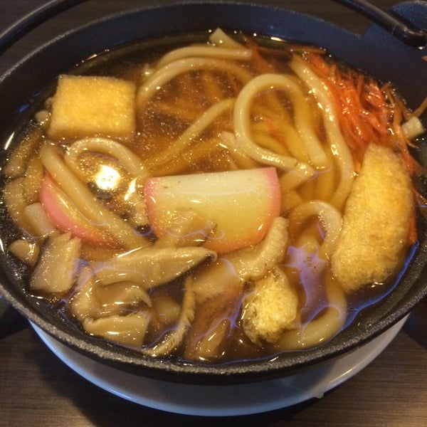 Foto diambil di Wild Wasabi Japanese Cuisine oleh Emily K. pada 4/9/2014