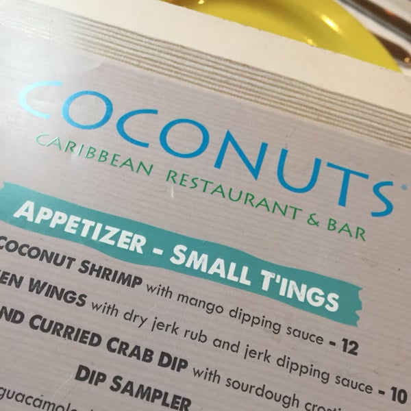 Снимок сделан в Coconuts Caribbean Restaurant &amp; Bar пользователем QuarryLaneFarms Q. 4/23/2017