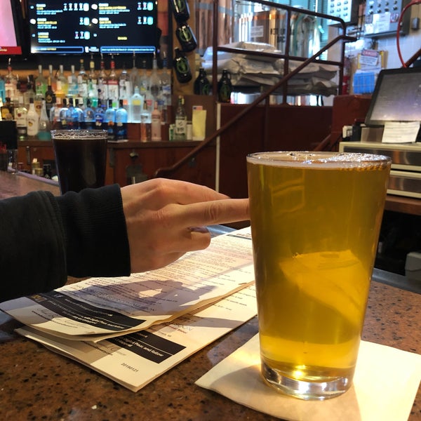 2/22/2019 tarihinde Rudi S.ziyaretçi tarafından Redwood Steakhouse &amp; Brewery'de çekilen fotoğraf