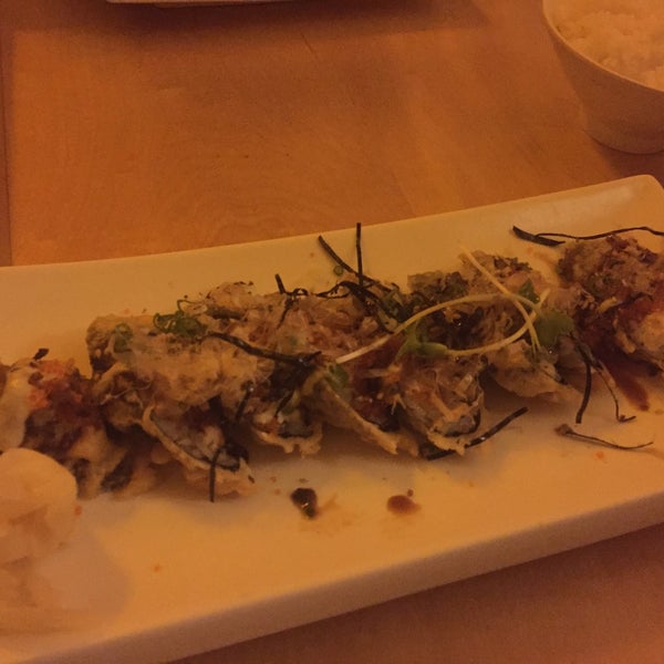 Foto tomada en Maru Sushi  por Ovidiu E. el 10/13/2015