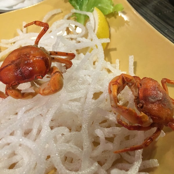 1/7/2016 tarihinde Adam J.ziyaretçi tarafından Shiki Japanese Restaurant'de çekilen fotoğraf