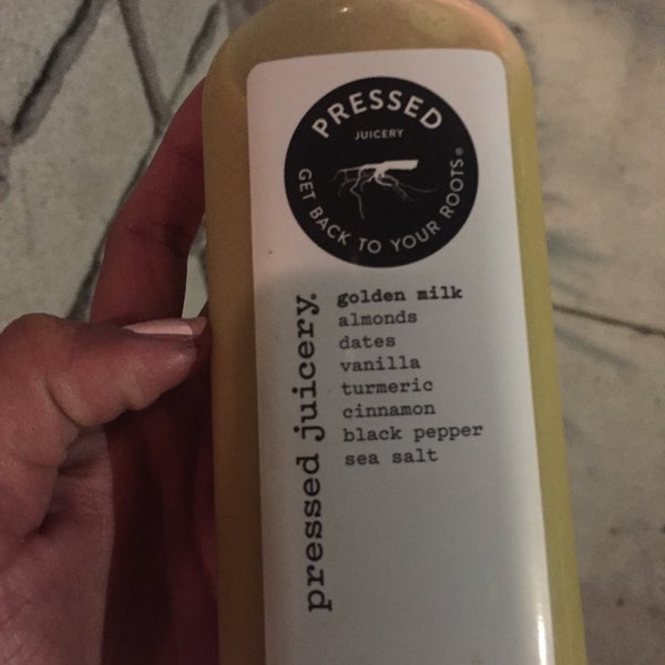 Photo taken at Pressed Juicery by Catherine A. on 12/4/2017