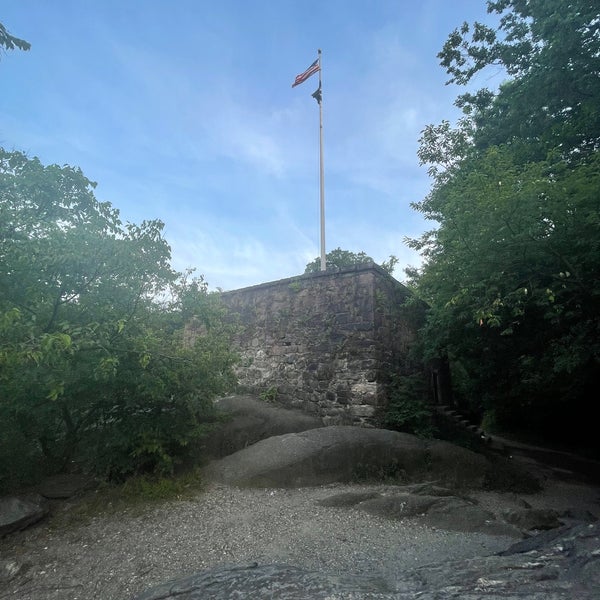 The Blockhouse Central Park 6 tips