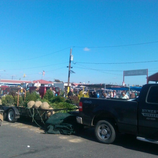 Columbus Flea Market row F Flea Market in Columbus