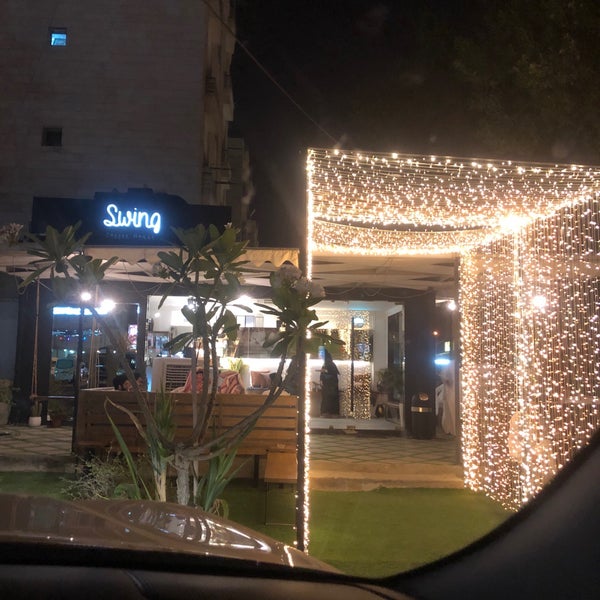 Photo taken at Swing coffee house by 937 on 5/31/2019