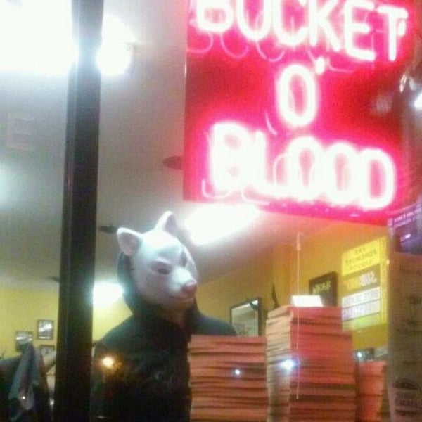 Photo taken at Bucket O&#39; Blood Books and Records by Armando C. on 11/2/2014