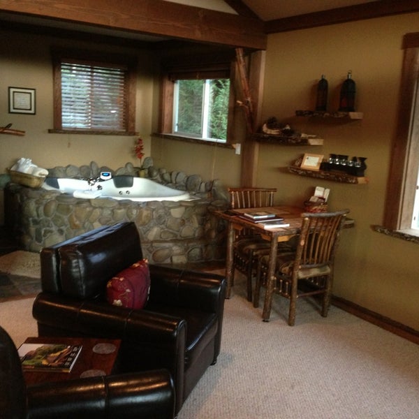 Photos At Carson Ridge Luxury Cabins 2 Tips