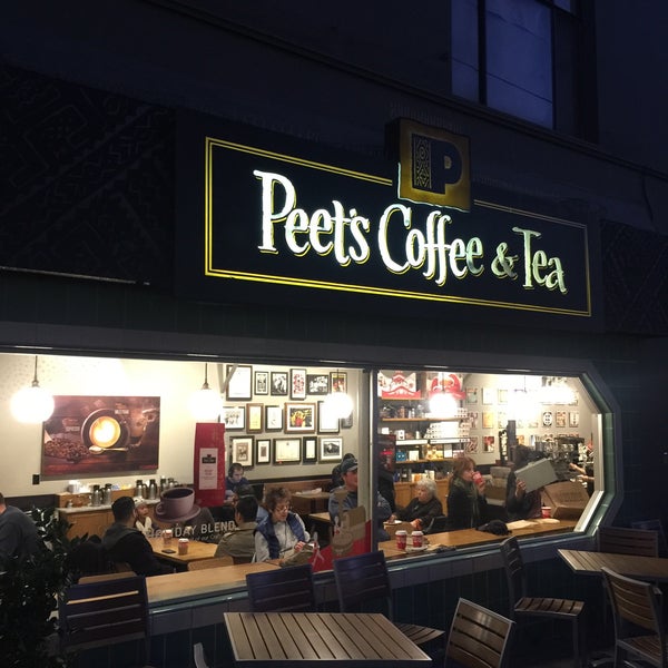 11/29/2015 tarihinde Donald P.ziyaretçi tarafından Peet&#39;s Coffee &amp; Tea'de çekilen fotoğraf