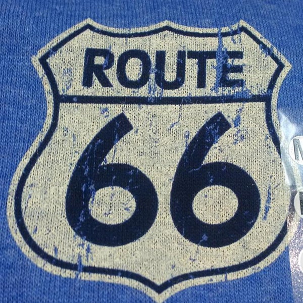 รูปภาพถ่ายที่ Route 66 โดย Ed F. เมื่อ 6/8/2015