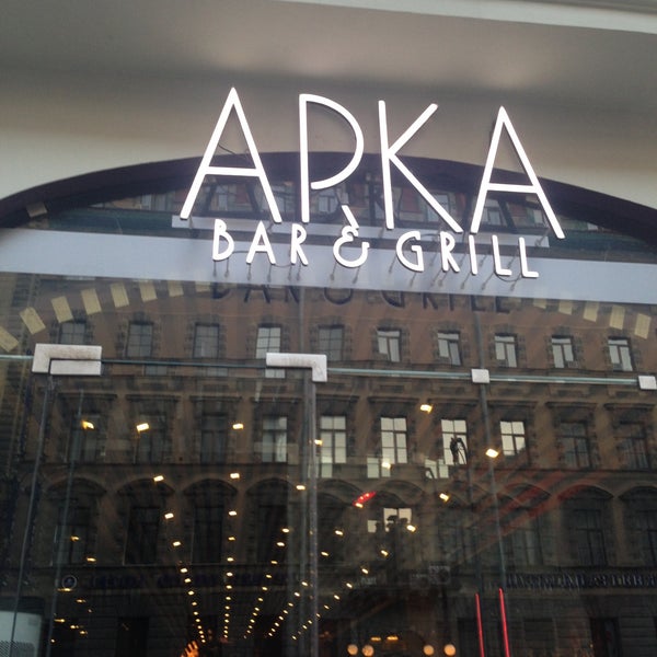 Foto tirada no(a) ARKA Bar &amp; Grill por Maria D. em 5/8/2013