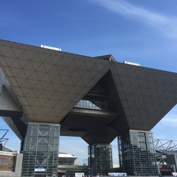 6/20/2015 tarihinde Douaa D.ziyaretçi tarafından Tokyo Big Sight'de çekilen fotoğraf