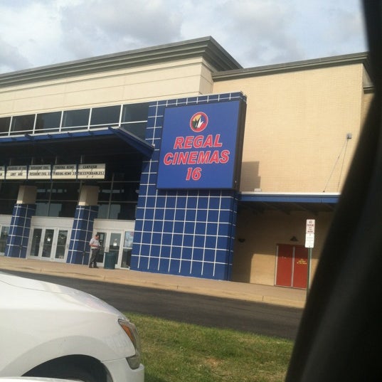 Photos at Regal Potomac Yard 76 tips from 7711 visitors