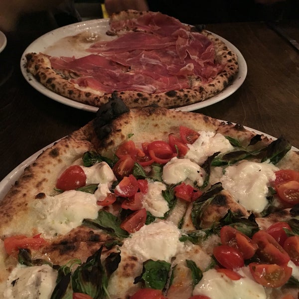 Photo taken at Sottocasa Pizzeria by Geoffrey T. on 10/16/2016