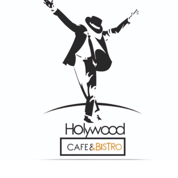 Foto tirada no(a) Holywood Cafe Bistro por Holywood Cafe I. em 7/23/2018