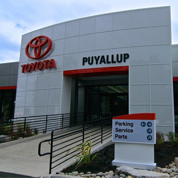 Toyota of Puyallup Car Dealership in Puyallup