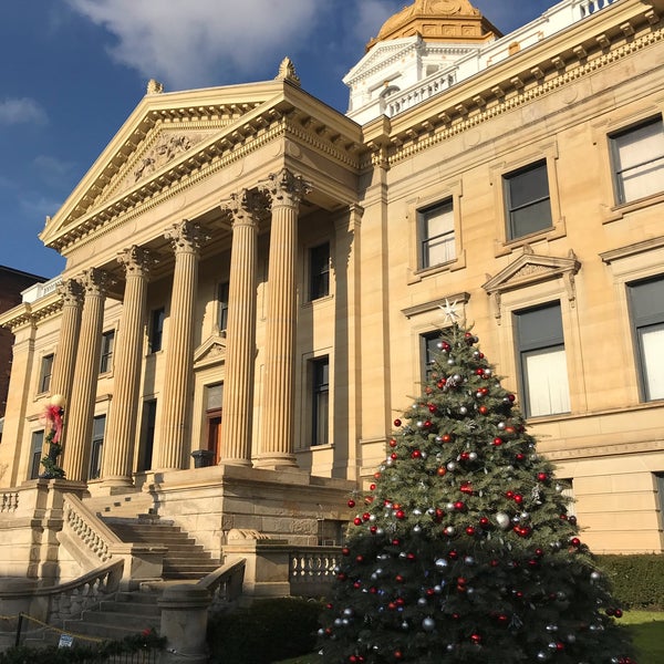 Marion County Courthouse Courthouse in Fairmont