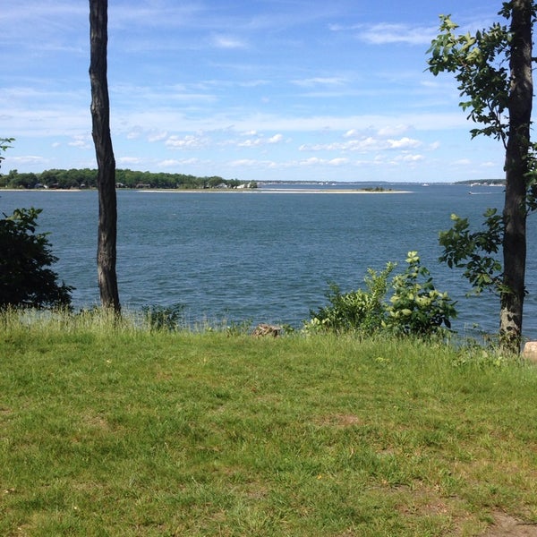 Shelter island. Shelter island