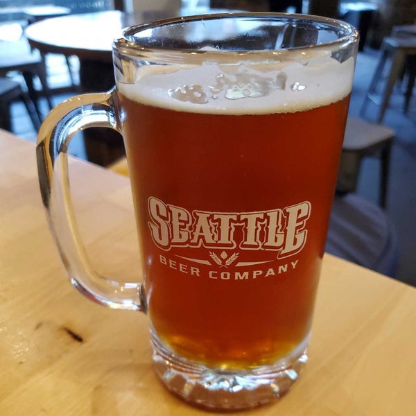 9/19/2021 tarihinde Rex C.ziyaretçi tarafından Seattle Beer Co.'de çekilen fotoğraf