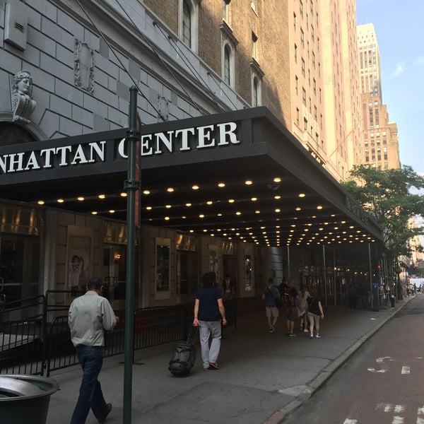 Foto tirada no(a) Manhattan Center por Milly em 5/27/2016