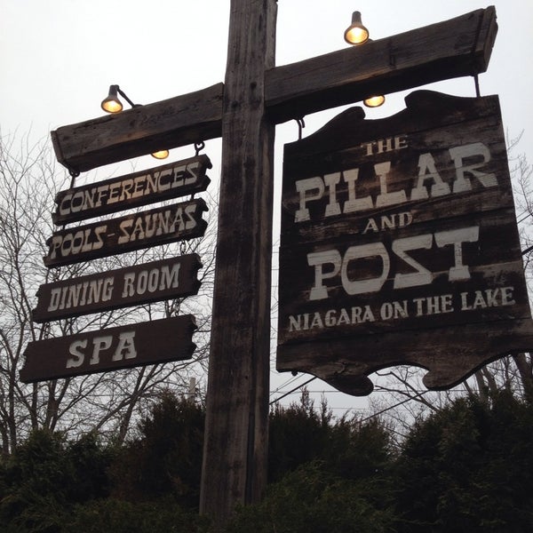 Foto tirada no(a) Pillar and Post Inn por Paul D. em 12/29/2013