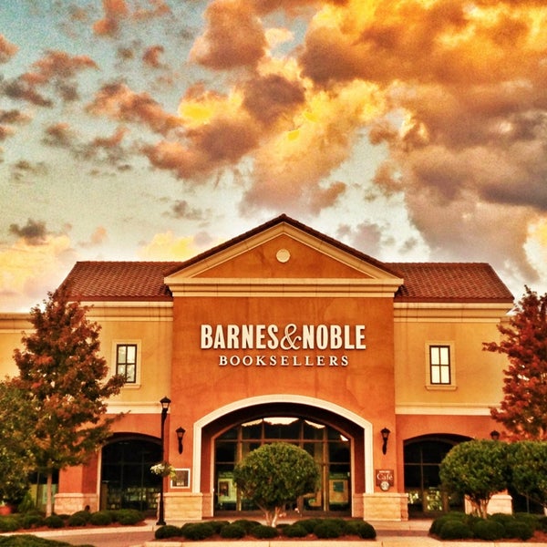 Barnes Noble Bookstore In Renaissance At Colony Park