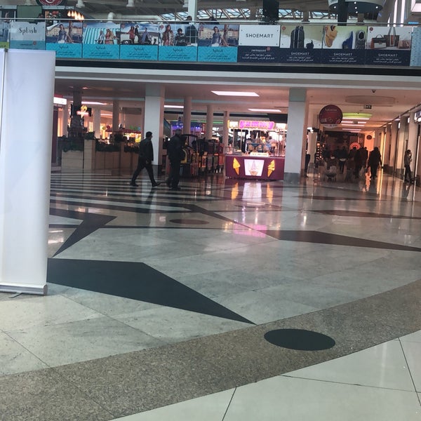 Foto scattata a Family Mall da Botan il 2/16/2019