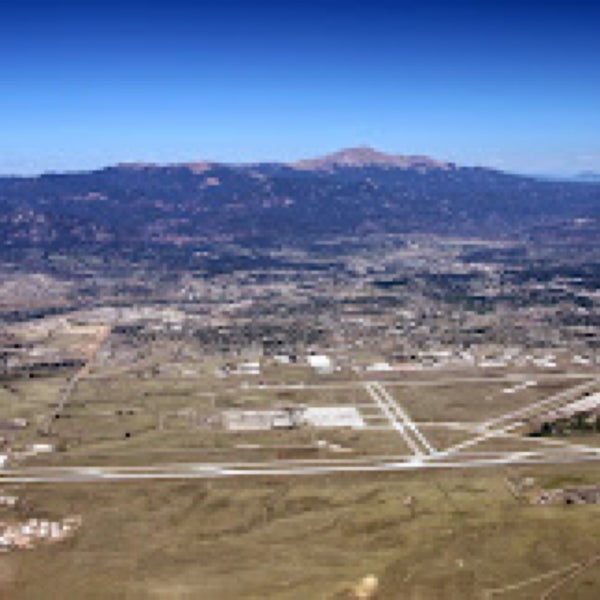 8/11/2022 tarihinde Tim J.ziyaretçi tarafından Colorado Springs Havalimanı (COS)'de çekilen fotoğraf