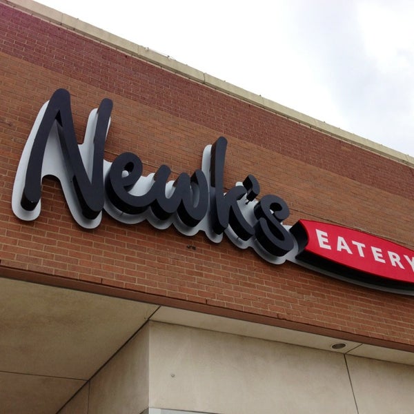 Photo taken at Newk&#39;s Eatery by Ron R. on 4/8/2013