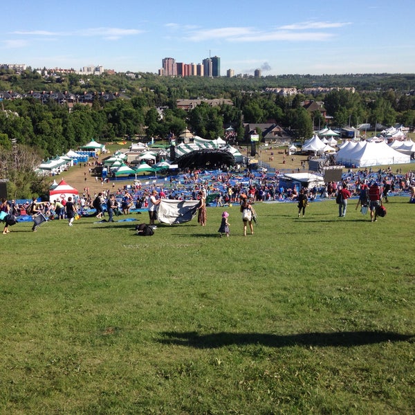 Edmonton folk music festival. Вечеринок «city of light». Party in city. Festival city. Edmonton folk music festival.