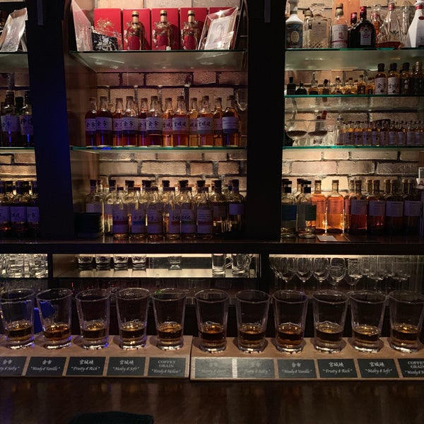 Photos at ニッカ ブレンダーズ・バー(nikka blender's bar) 西麻布 東京, 東京都