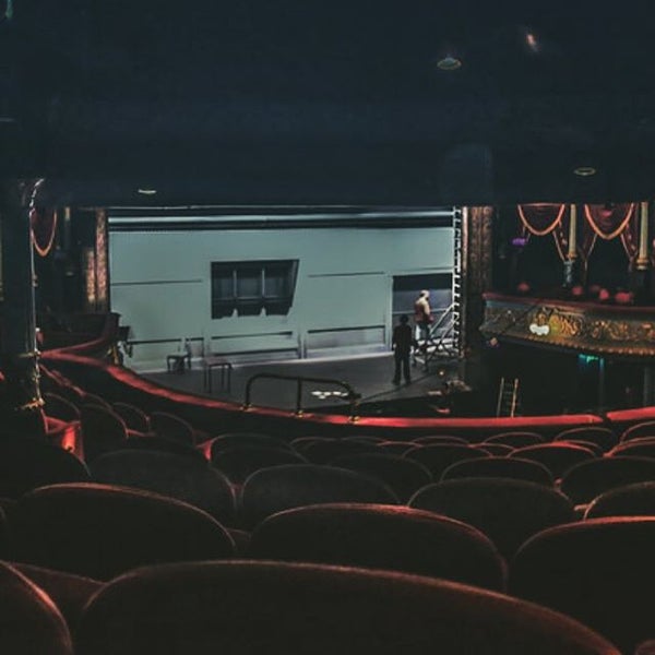 รูปภาพถ่ายที่ Royal Lyceum Theatre โดย Richard F. เมื่อ 10/17/2015