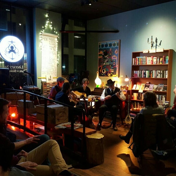 Photo taken at The Octopus Literary Salon by Oukos on 2/20/2016
