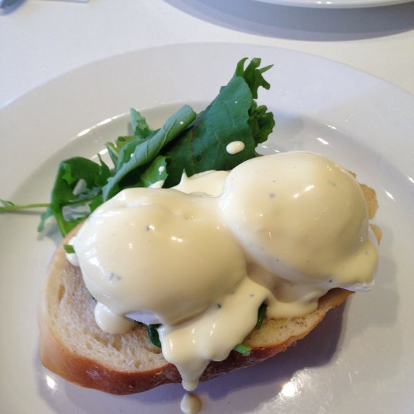 Eggs Benedict and Eggs Florentine were nice. In and out in under an hour.