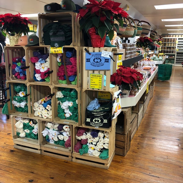 11/27/2019 tarihinde liza s.ziyaretçi tarafından Fifer Orchards Farm and Country Store'de çekilen fotoğraf