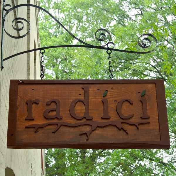 Foto diambil di Radici oleh Radici pada 11/26/2014
