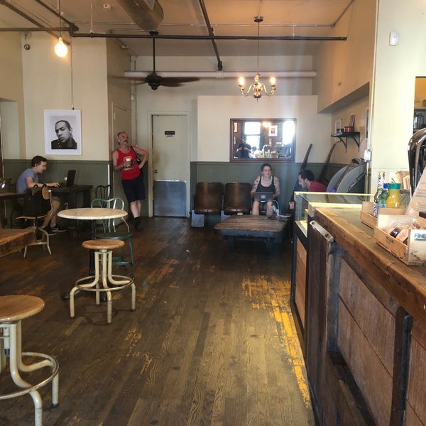 9/5/2018 tarihinde Ben 💯 B.ziyaretçi tarafından Swallow Café'de çekilen fotoğraf