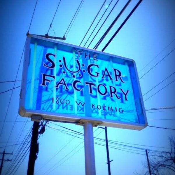 Foto diambil di The Sugar Factory oleh The Sugar Factory G. pada 4/28/2013